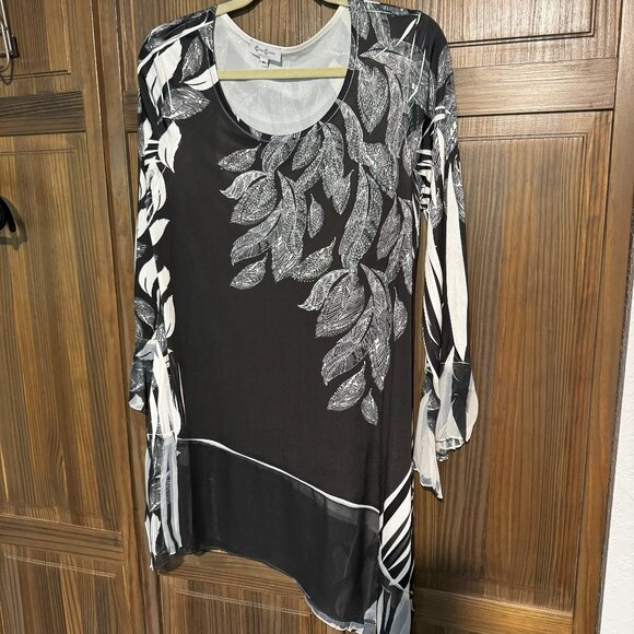 Cover Charge Asymmetrical Tunic - Picture 1 of 9
